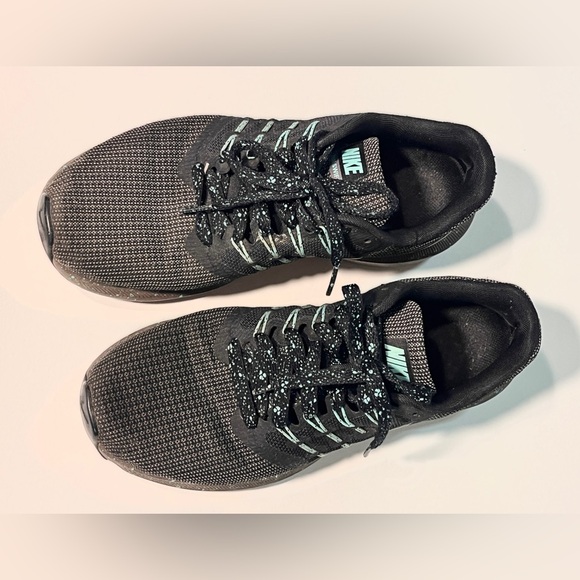 Nike Women’s Black and Gray with Teal accents Athletic Shoes - Picture 4 of 5